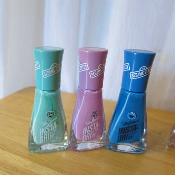 Sally Hansen Insta-Dri Sesame Street Set of 6 New Nail Polish - Picture 2 of 5